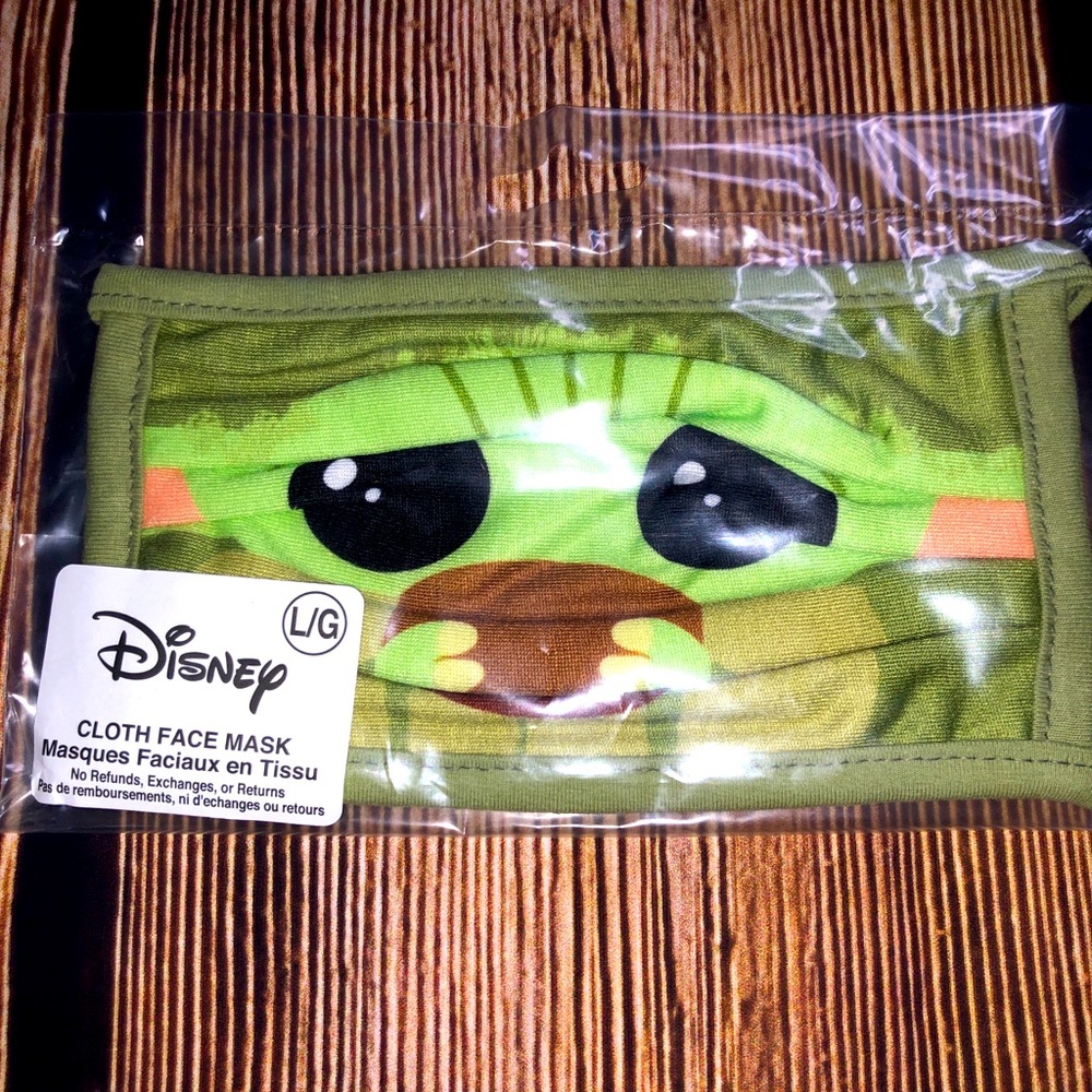 NWT DISNEY STAR WARS BABY YODA FACE MASK